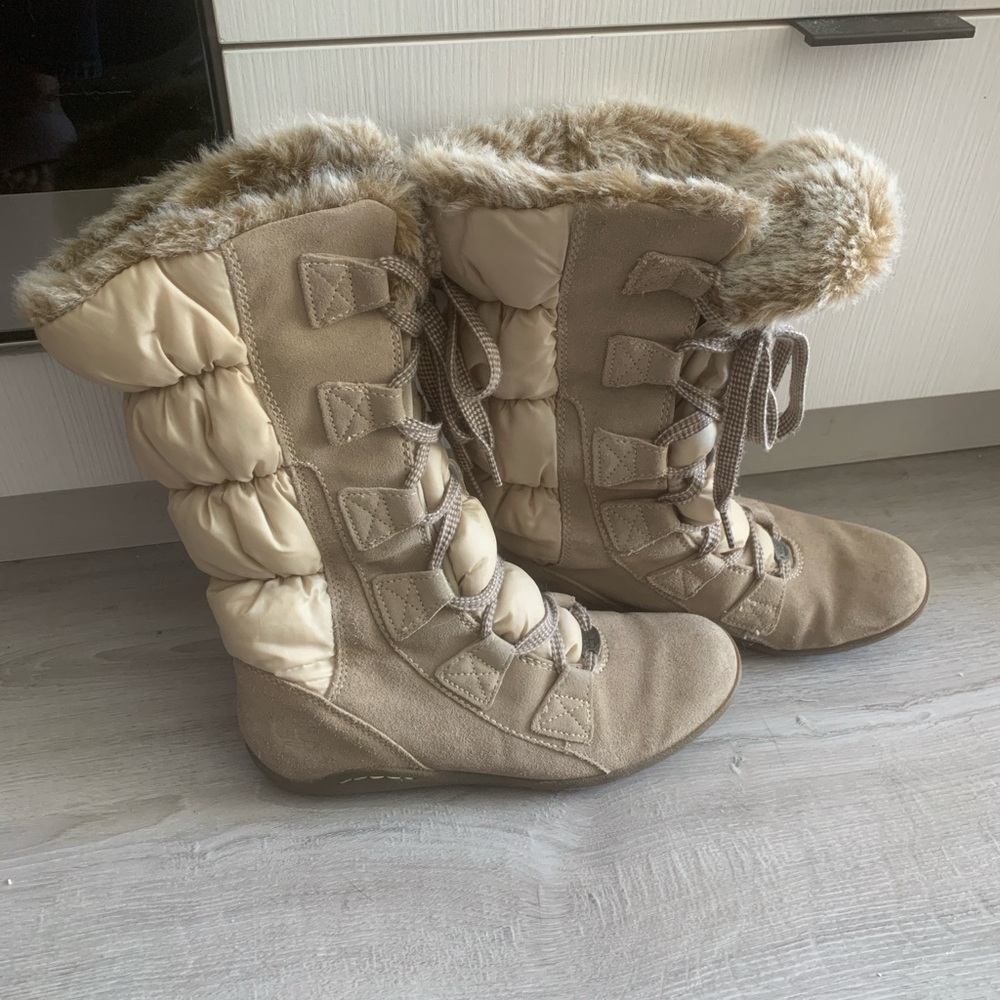 Timberland Women’s Insulated Faux-Fur Trim Lace-Up Winter Boots - Taupe